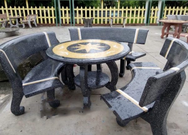 bàn ghế đá sân vườn hà nội