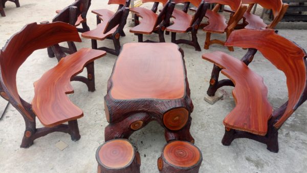 bàn ghế đá giả gỗ 350