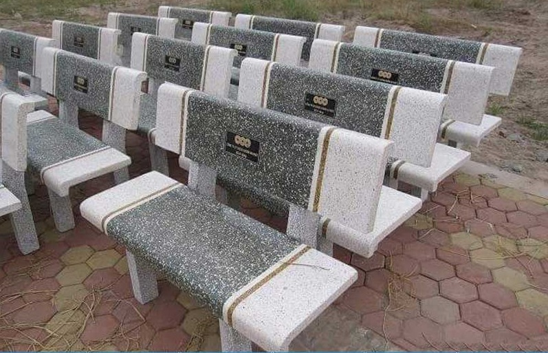 ghế đá công viên giá bao nhiêu tiền