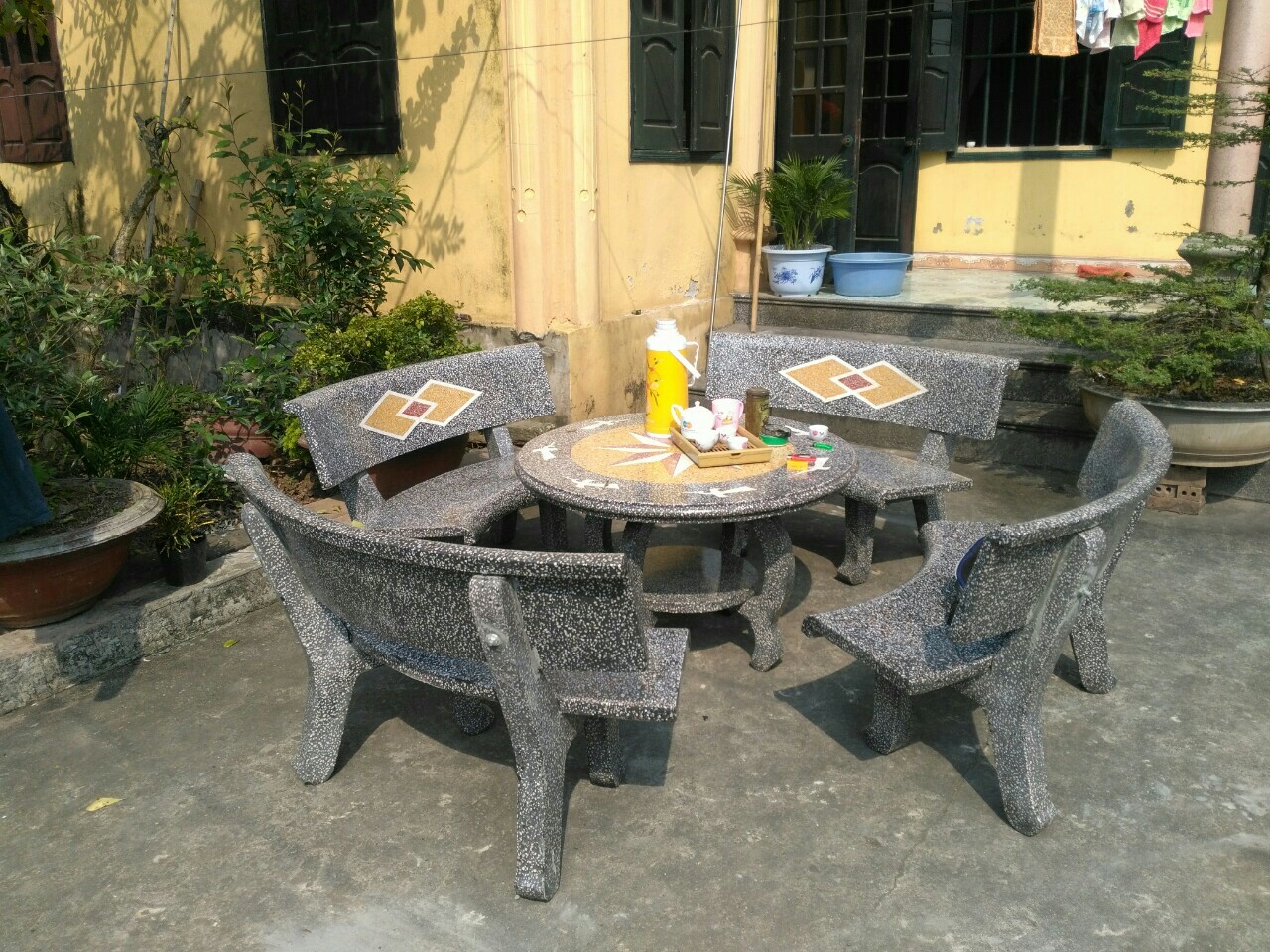 Mua bàn ghế đá sân vườn Hà Nội